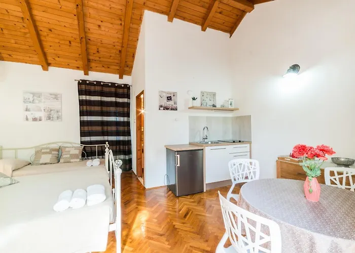 Bugenvilija Апартаменты *