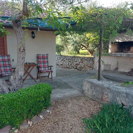 Bugenvilija Apartman *